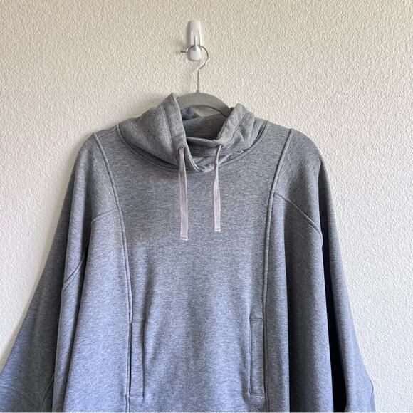 UGG Pichot Poncho - Picture 3 of 14